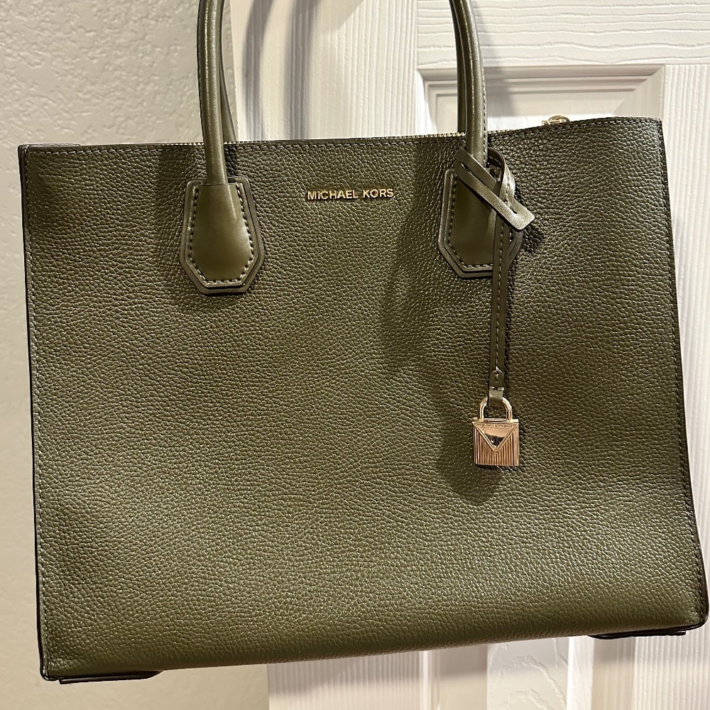 Michael Kors tote